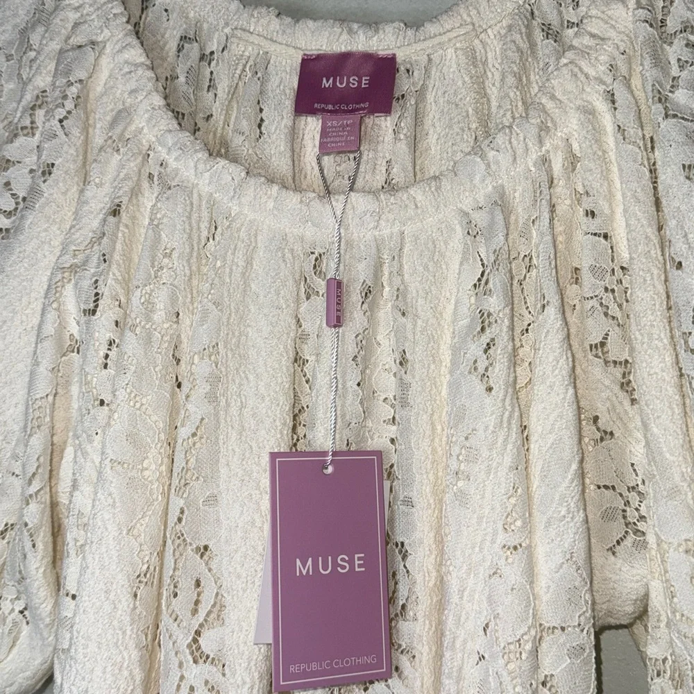 NWT MUSE Lace Cropped Top Ivory Lace Blouse Women’s Size XS & S